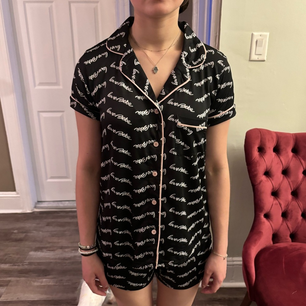 New bebe Women's Pajama Sets Button Down Shirt and Shorts Sleepwear/ Size: M, L
